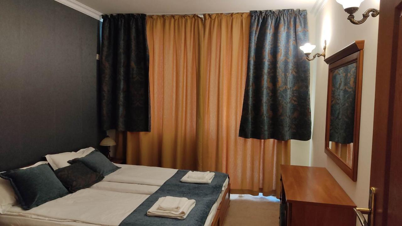 Annett Apartments At Emerald Hotel Bansko Buitenkant foto
